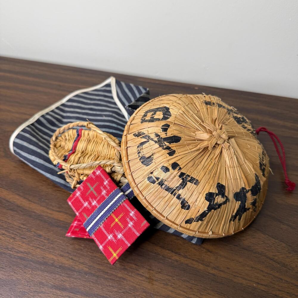 Vintage Japanese Folk Art Miniature Set - Straw Kasa Hat, Waraji Sandals